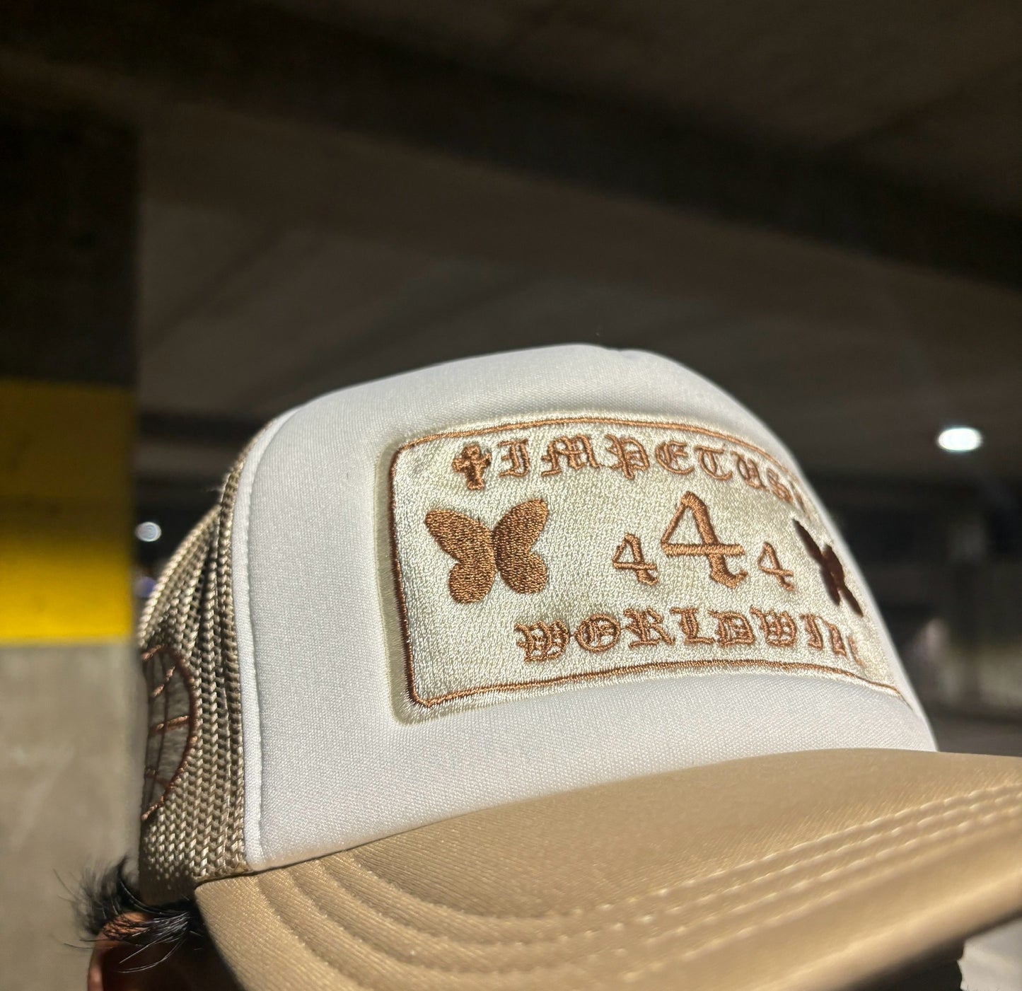 Worldwide Trucker ⁴⁴⁴BF 23'⁴⁴⁴